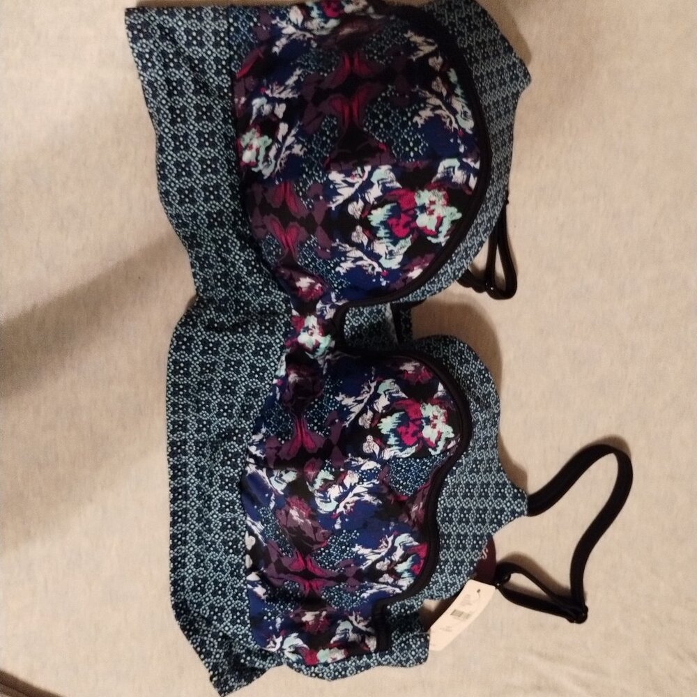 Women's cacique balconette swim top